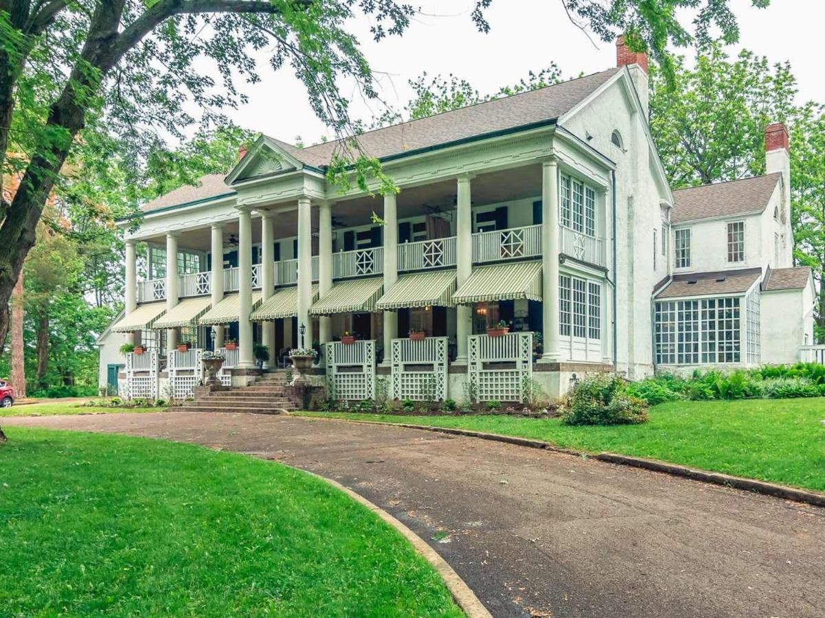 Montrose Inn Belleville Ngoại thất bức ảnh