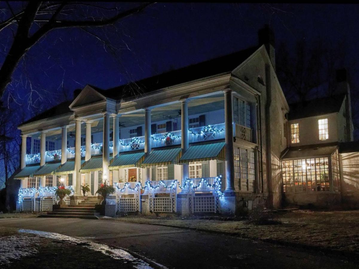 Montrose Inn Belleville Ngoại thất bức ảnh